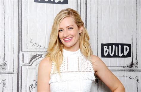 Beth Behrs Height